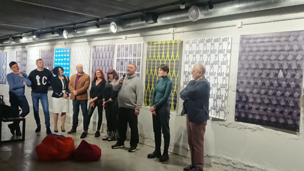 Про силу меншості: Нікіта Тітов відкрив виставку у франківському "Ваґабундо" 1