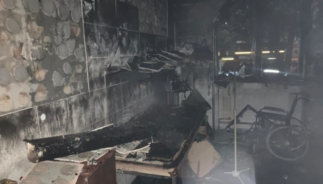Косівську ЦРЛ після пожежі відновлять впродовж січня, хворих кластимуть у лікарні Верховини та Коломиї 2
