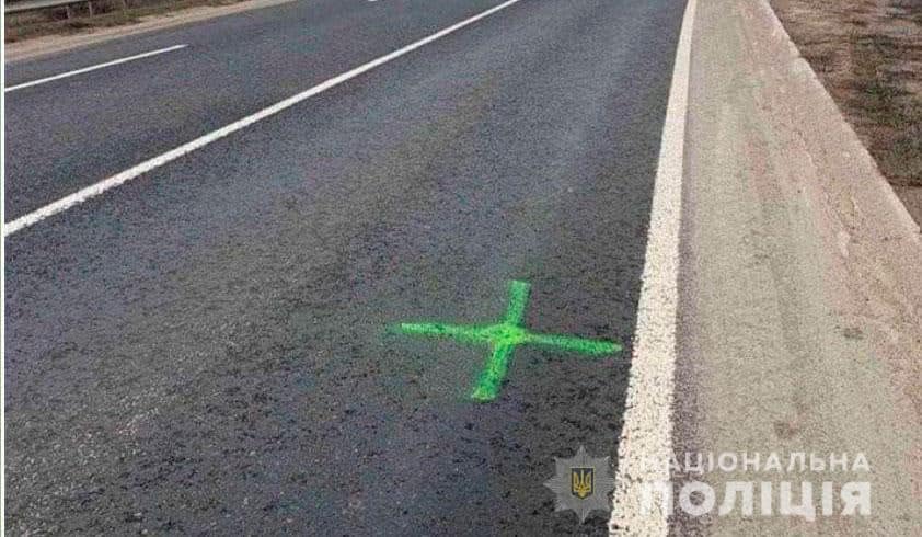 Поліція закликає інформувати про підозрілих осіб, невідомі знахідки і позначки на Прикарпатті 4