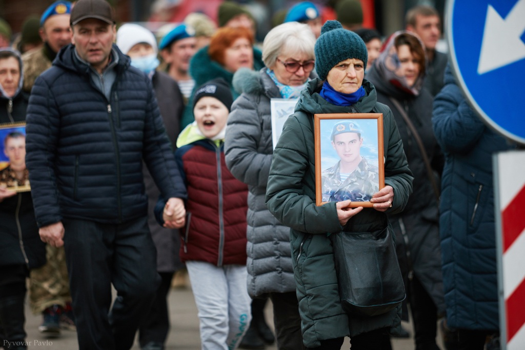 Хода на вшанування героїв Небесної сотні - Франківськ