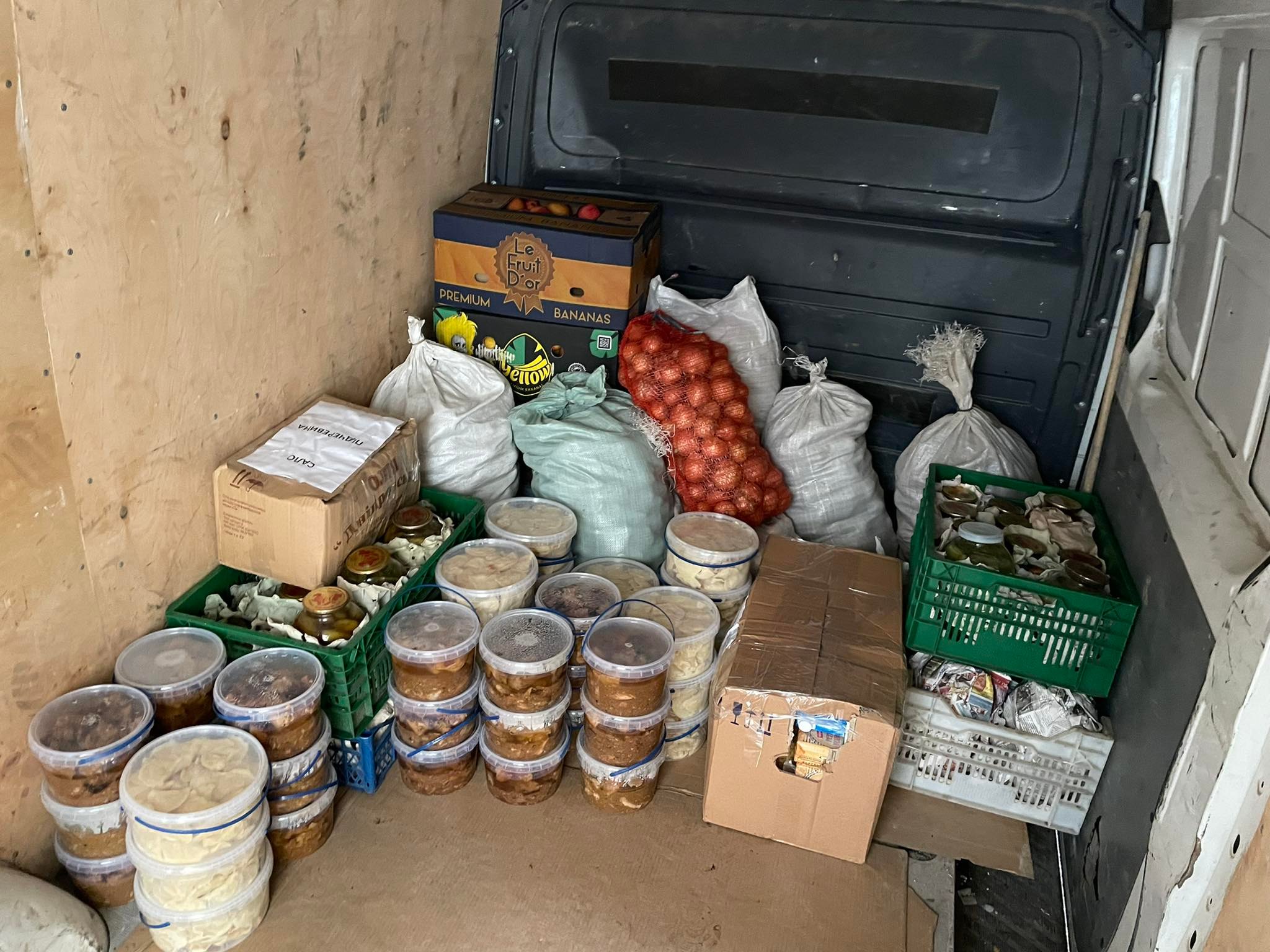 Франківці відправили допомогу захисникам Харкова 1