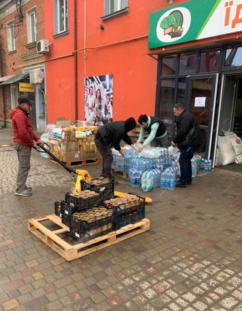 У Коломиї зібрали три фури допомоги для визволених Бучі, Гостомеля, Ірпіня та київських сіл 1