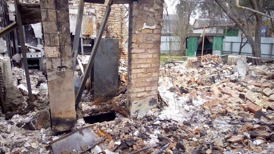 У Бучі російські окупанти знищили архів В'ячеслава Чорновола 1