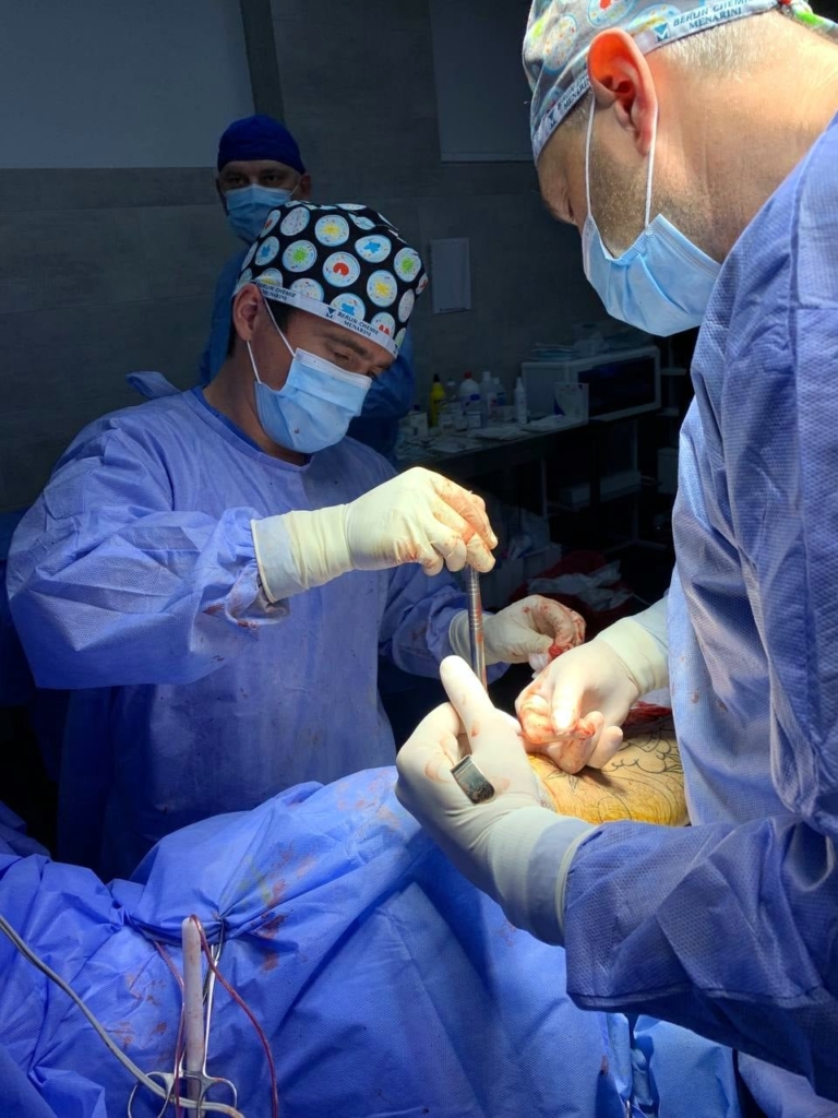Перший добровольчий хірургічний шпиталь- працюють українські і європейські хірурги