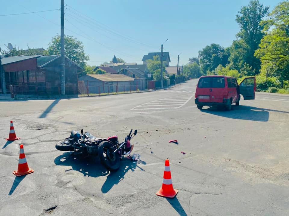 В аваріях на Прикарпатті травмувалися велосипедист і мотоцикліст 1