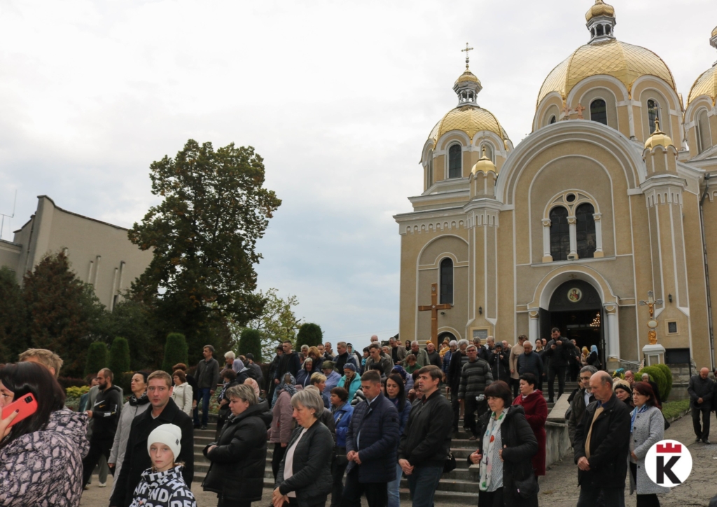 Калуш попрощався з загиблим захисником Русланом Куцілем 3