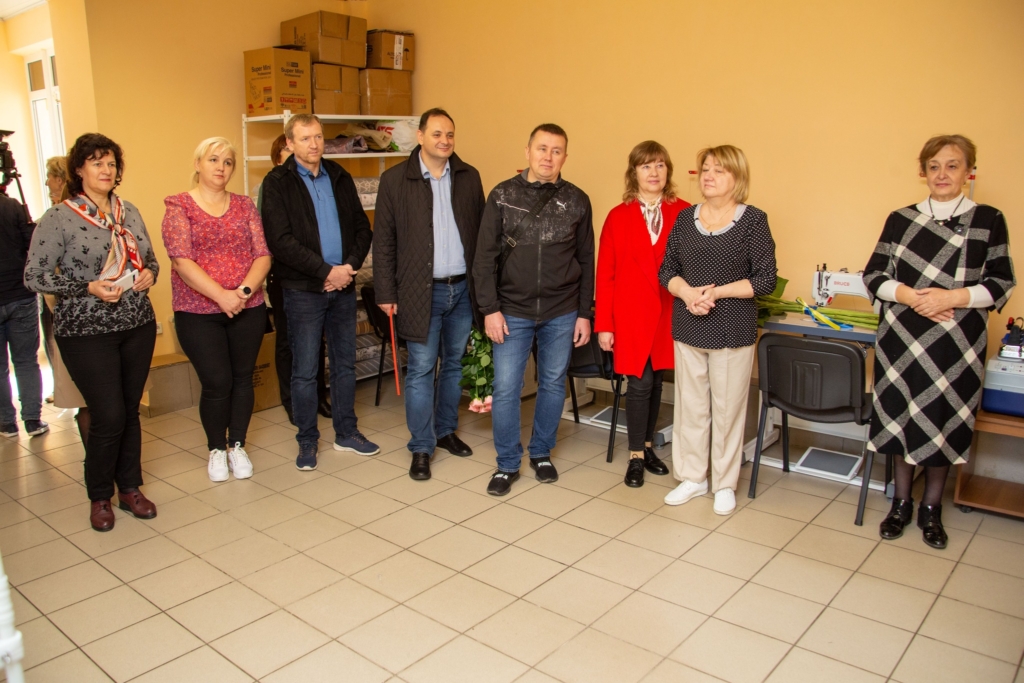 Ремонт та пошиття: у Франківську відкрили соціальне ательє 4