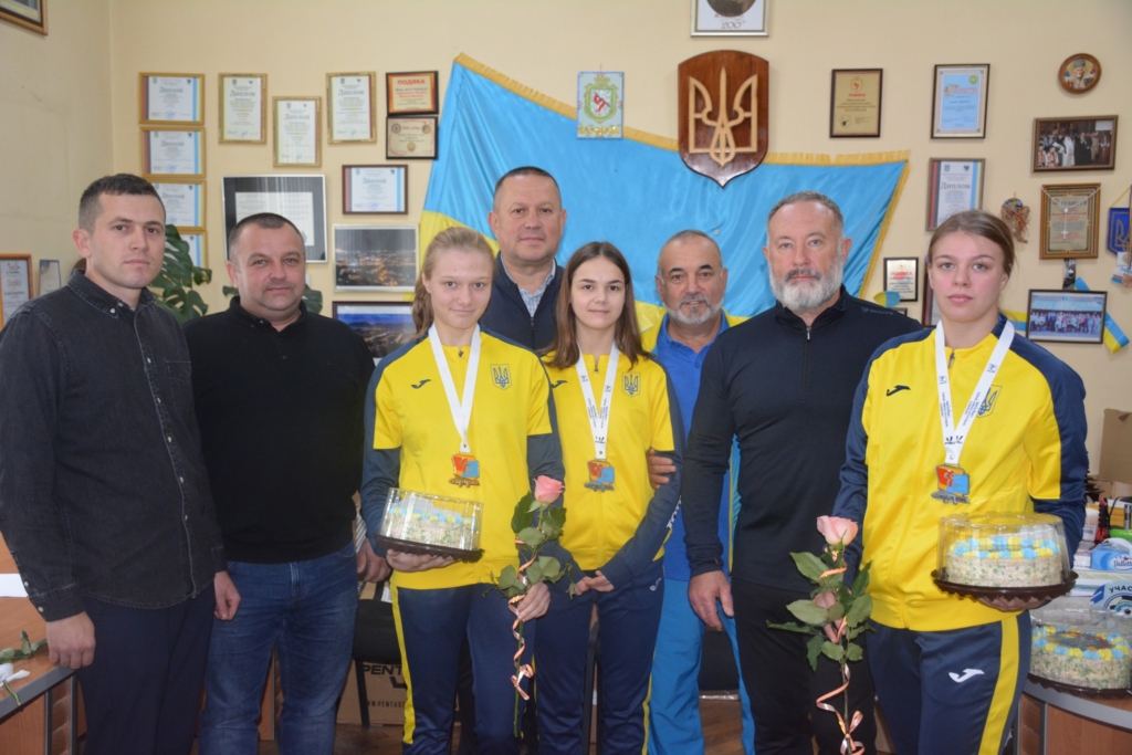 Прикарпатські самбістки вибороли на міжнародному турнірі золоту і три срібні медалі 2