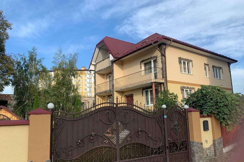 Будинок для людей похилого віку в Івано-Франківську «Evomed» 1