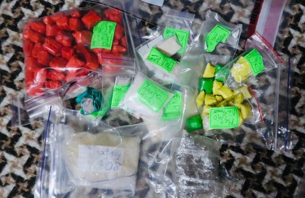 На Прикарпатті затримали наркодилера з амфетаміном на пів мільйона гривень 1