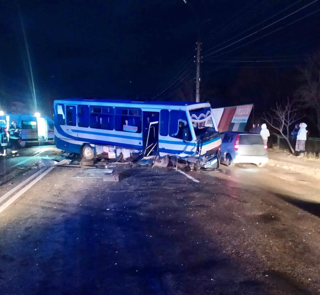 Водій легковика, що зіткнувся з рейсовим автобусом у Коломиї, був п'яний 1