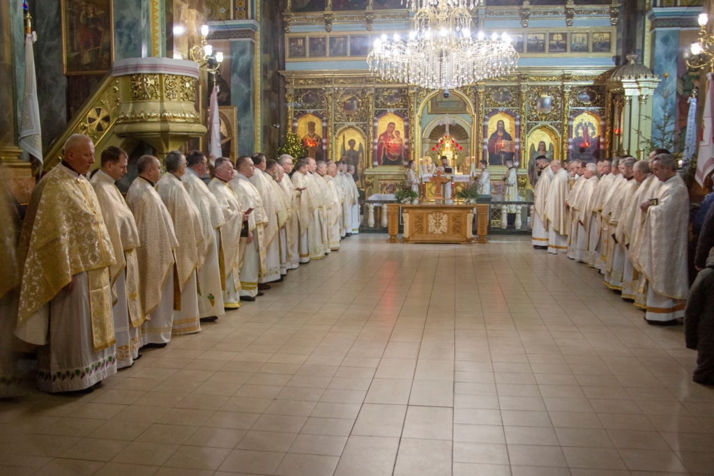 Ювілей в катедральному соборі Франківська урочисто відзначив отець Балагура 1