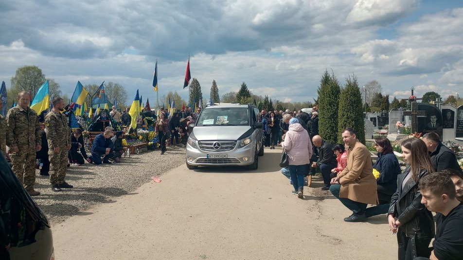 Івано-Франківськ - похорони бійців 102 бригади, 22 квітня 2023 р