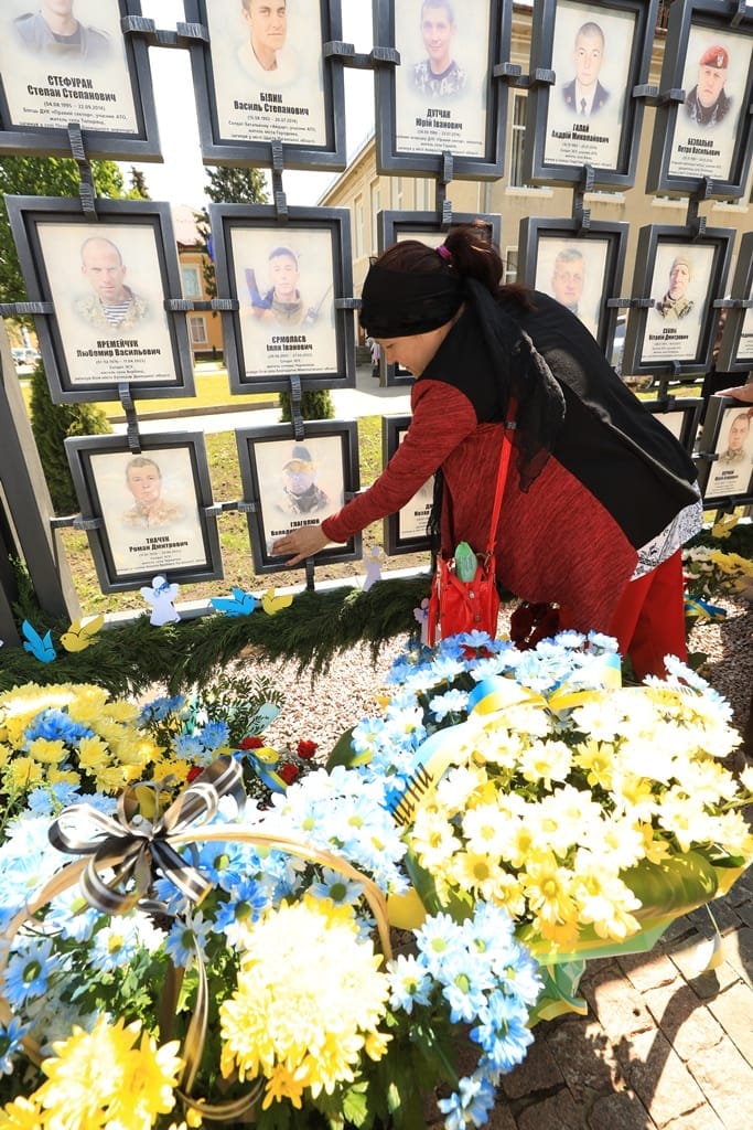 У Городенці відкрили Алею слави захисників України у війні з рф 3