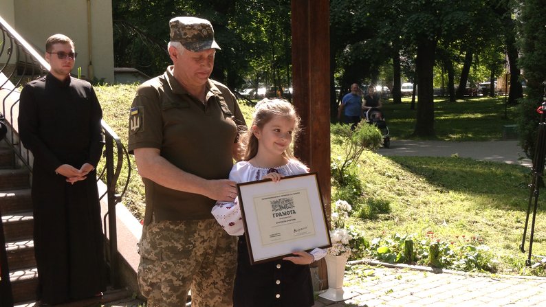 У Франківську грамотами Залужного нагородили учнів ліцею №13 1