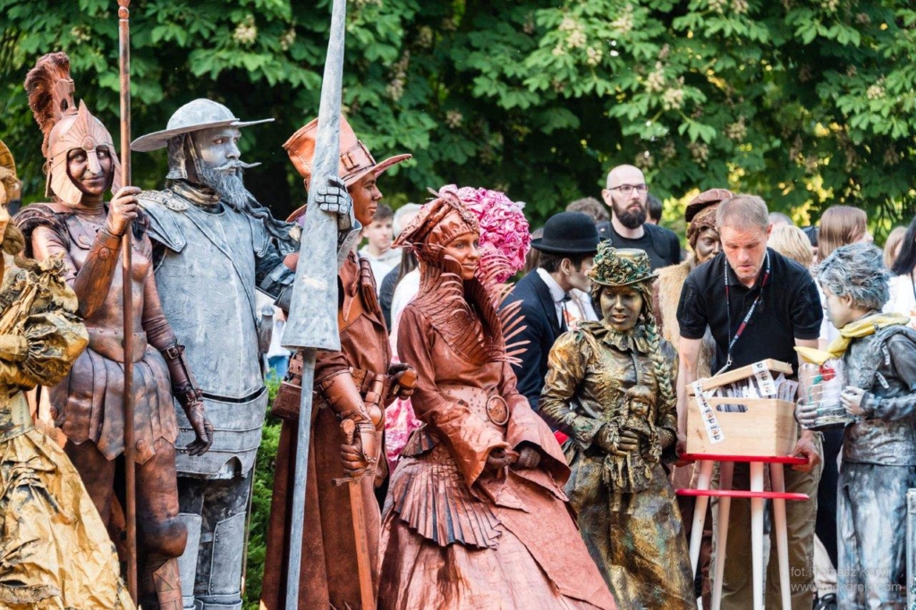 Франківський театр Mime IF виступив на фестивалі живих скульптур у Польщі 1