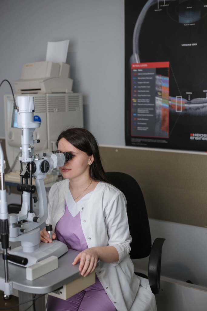 Лазер повертає зір: як в Івано-Франківській ОКЛ лікують найважчі хвороби очей 2