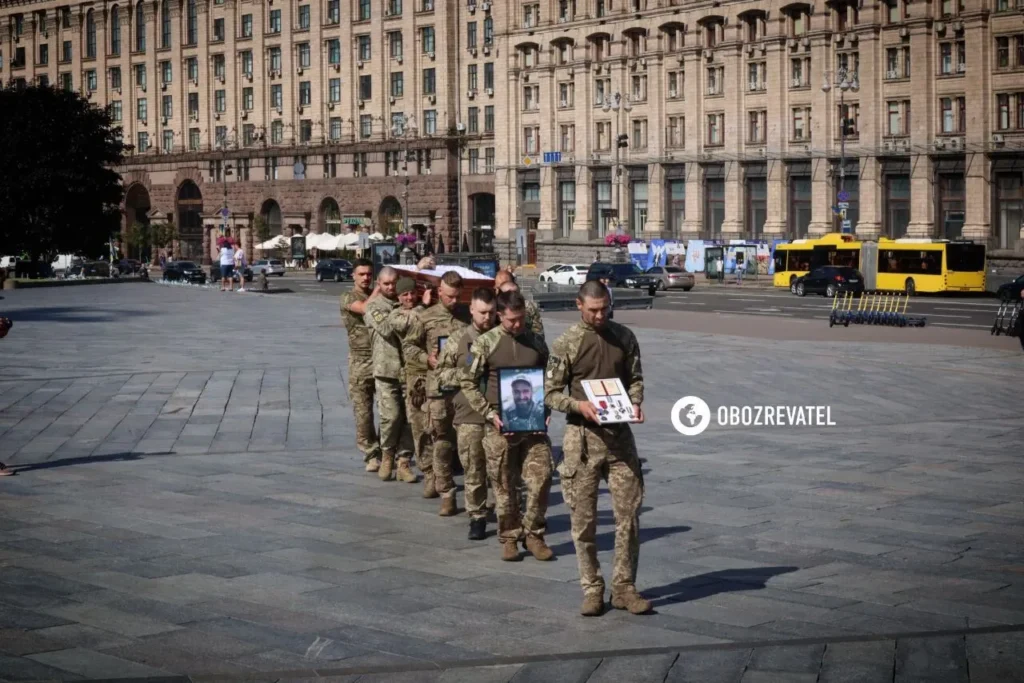 У Києві попрощалися з Юрієм Саманюком: прикарпатець за життя обрав музику для свого похорону 4