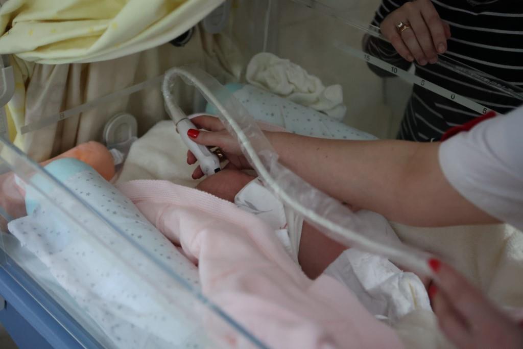 В Обласну дитячу лікарню передали УЗД-апарат для цілодобового нагляду за "поспішайками" 4