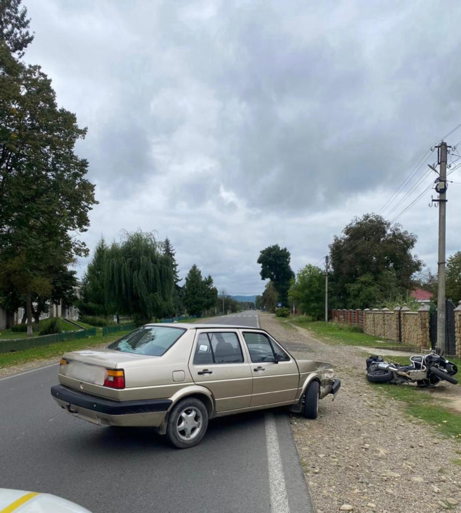 На Коломийщині зіткнулися авто з мотоциклом, 49-річний мотоцикліст - у лікарні 1