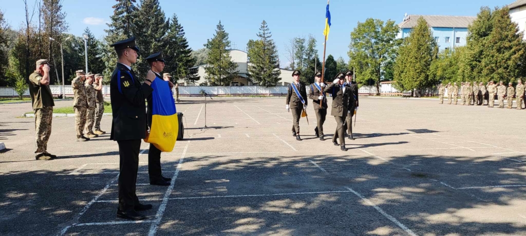 Прикарпатському військовому ліцею вручили Почесний прапор Залужного 2