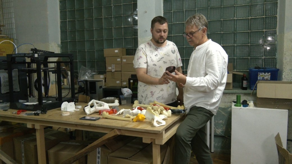 У Франківську за технологією 3D-друку розробили протез для військового, який втратив долоню 1