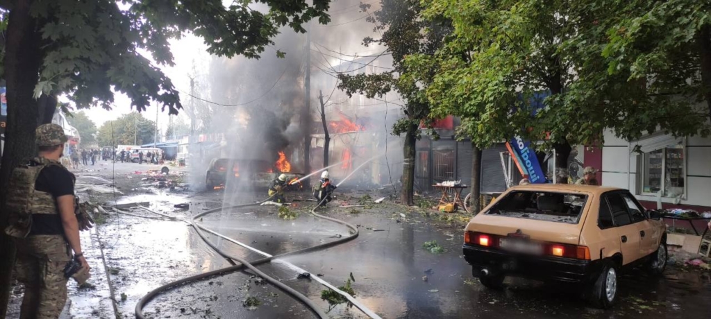 Окупанти вдарили по ринку в Костянтинівці: попередньо відомо про 16 загиблих 2