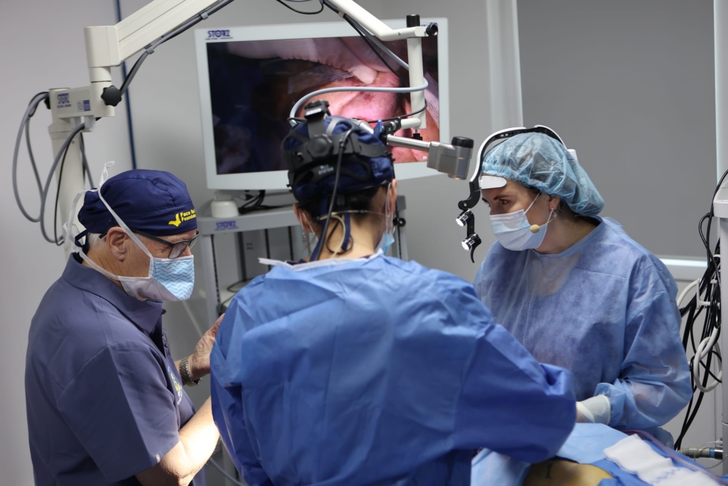 Пацієнти, що зачепили серце: наступна міжнародна місія хірургів в ОКЛ відбудеться в квітні-2024 1