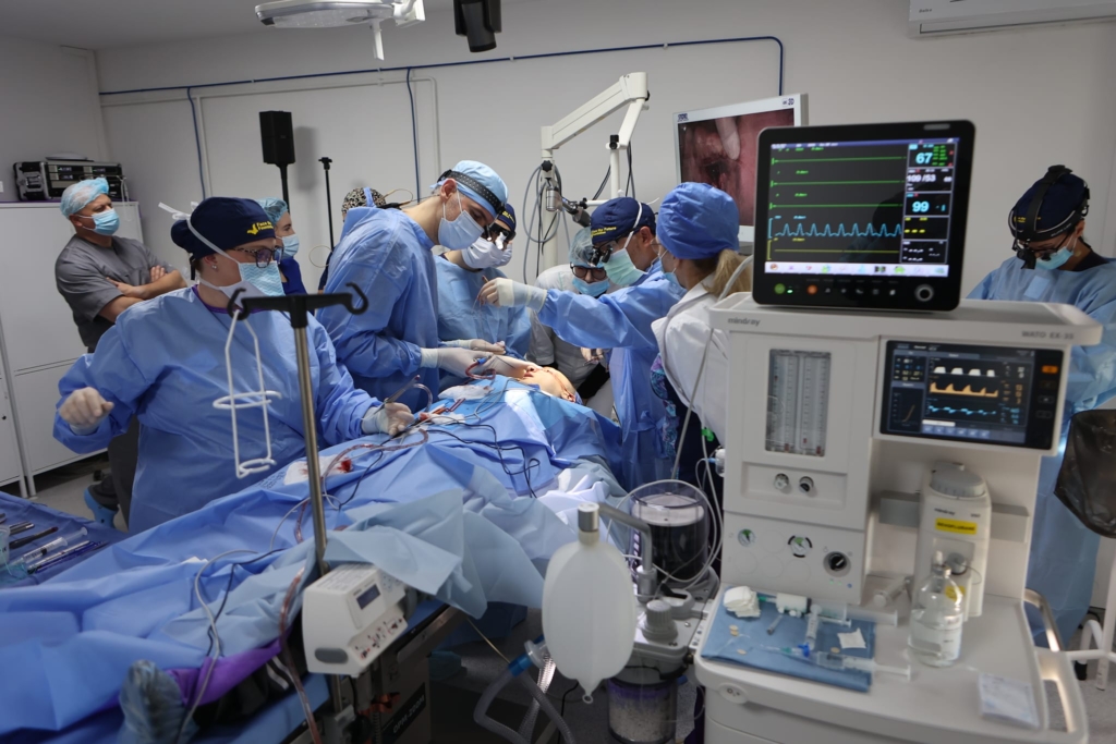 Пацієнти, що зачепили серце: наступна міжнародна місія хірургів в ОКЛ відбудеться в квітні-2024 3