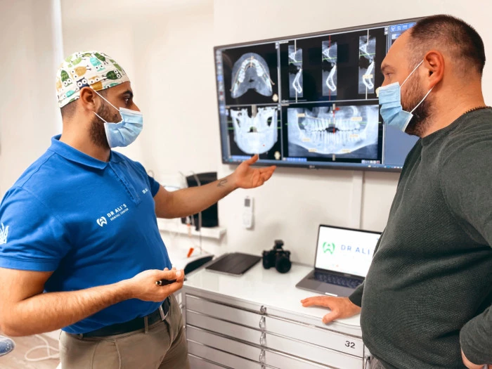 стоматологічна клініка Dr. Ali Dental Center в Івано-Франківську