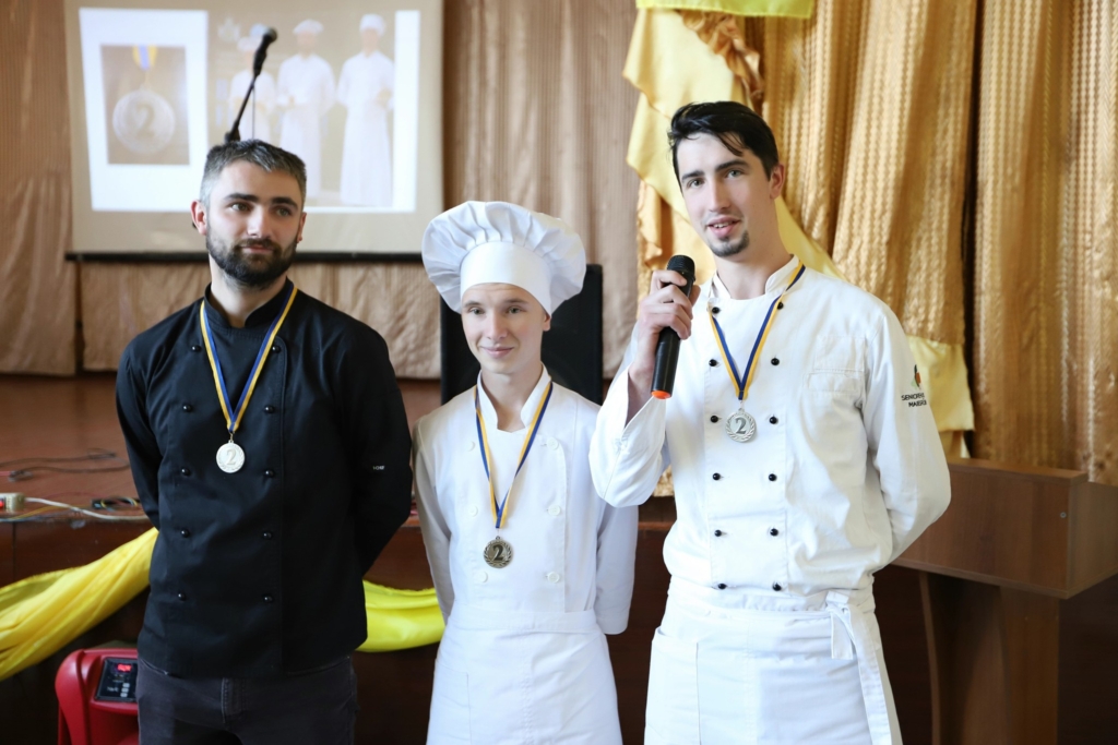 Бурштинський коледж здобув срібну нагороду на Міжнародному конкурсі ресторанних технологій та фуд-дизайну 1