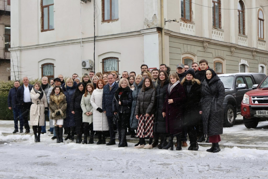 Коломийські підприємці купили чотири пікапи для мобільних груп ППО 1