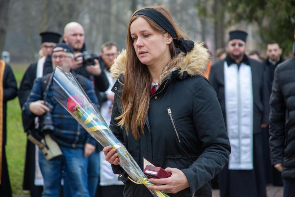 У Меморіальному сквері вкорте пролунав "Дзвін пам'яті"