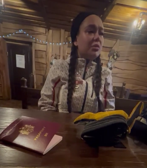 СБУ видворила російську блогерку з відпочинку в Карпатах 4