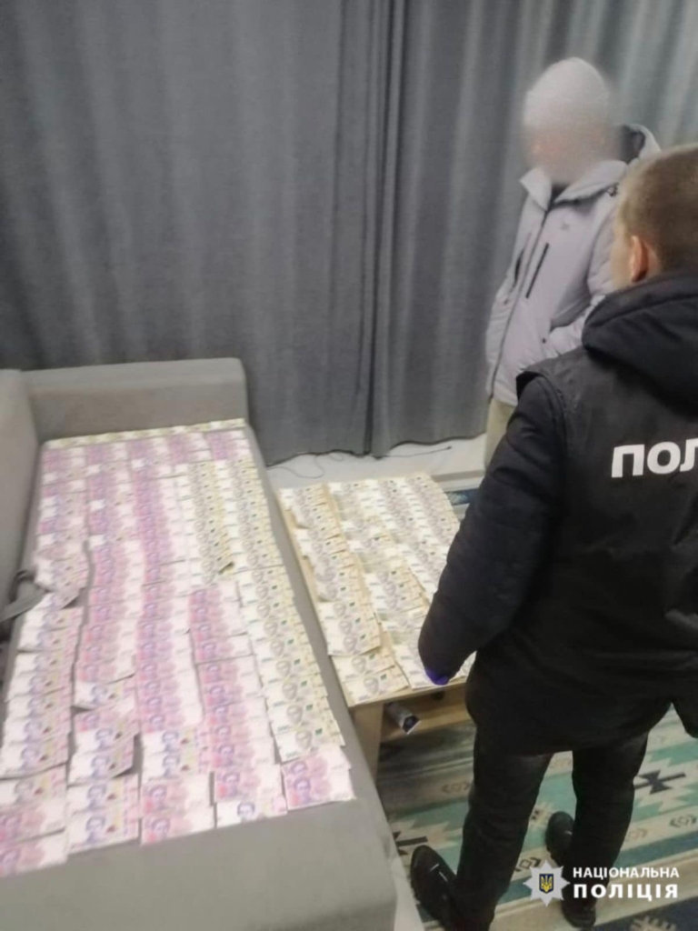 На Прикарпатті затримали двох наркоторговців 1