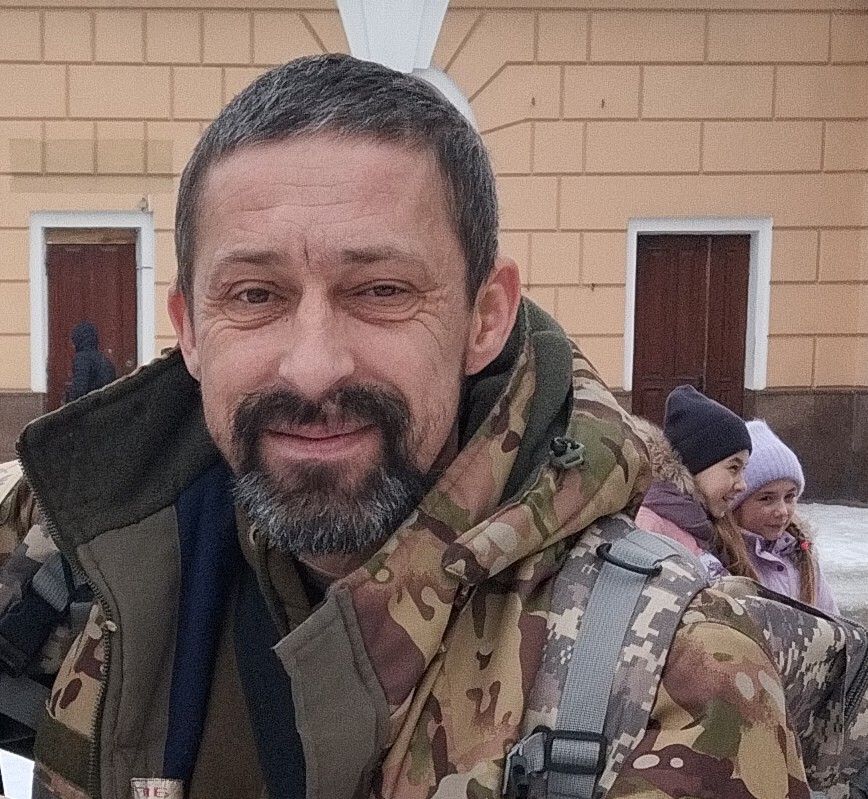Молодший сержант, стрілець 52-го стрілецького батальйону, брав участь у боях за Вугледар