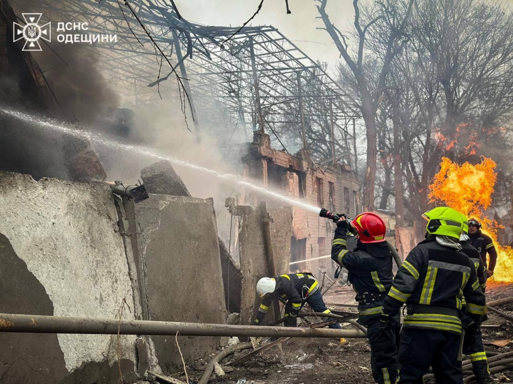 Росіяни вбили в Одесі ракетами 14 людей 2