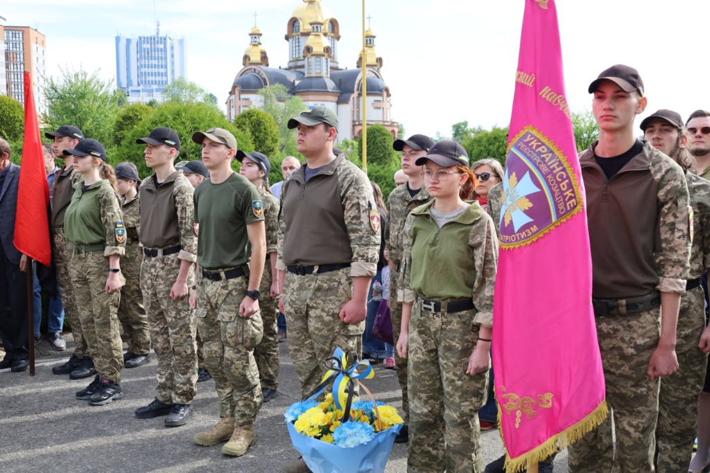 У Франківську відкрили анотаційні дошки бійцям Остапу Бринському та Юрку Стецику 2