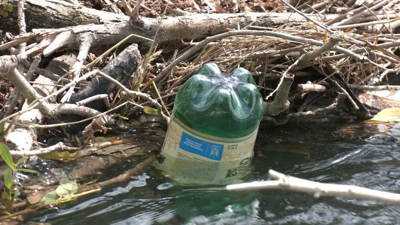 У Франківській громаді водолази розчищають річки та озера 1