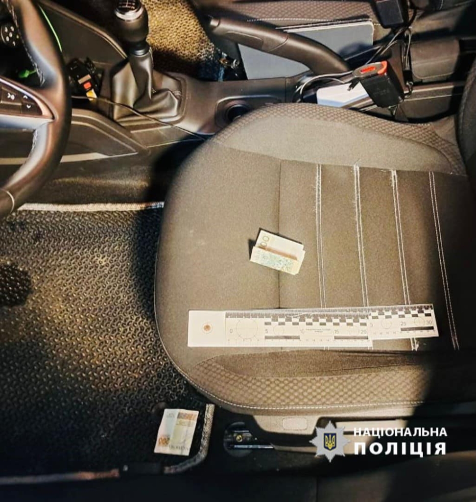 Прикарпатець намагався відкупитися за п'яну їзду тисячею злотих 1