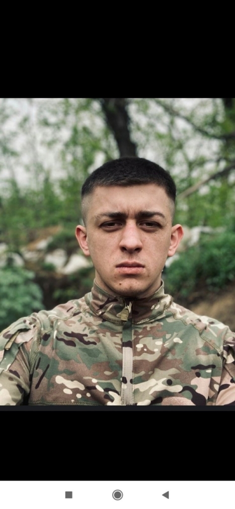 На війні загинув 23-річний доброволець з Прикарпаття Руслан Половинко