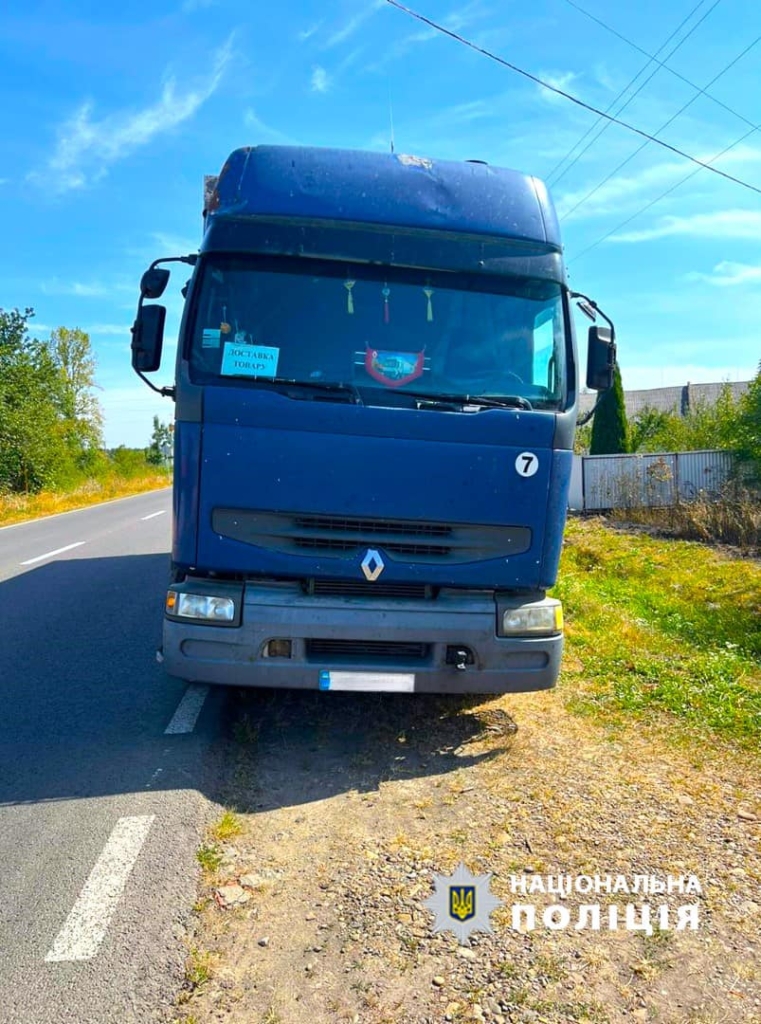 На Коломийщині вантажівка збила скутериста - 60-літній чоловік у лікарні 1