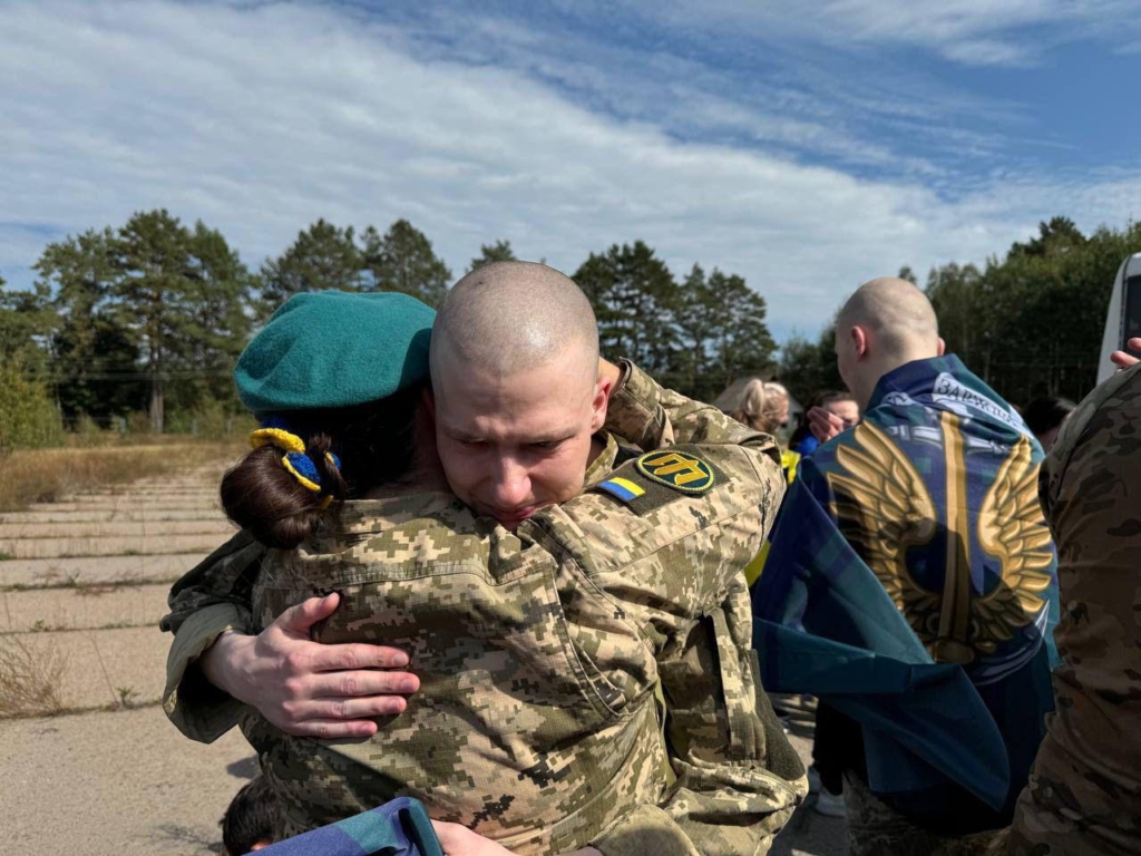 Обмін полоненими: 49 українців повернулись додому 2