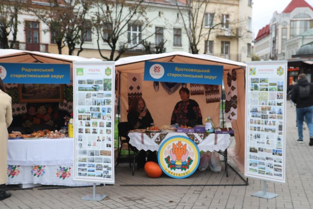 У Франківську відбувся благодійний ярмарок з нагоди 5-річчя територіальної громади 9