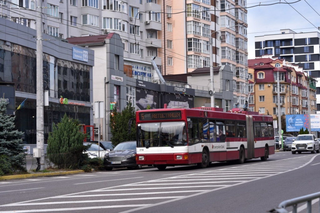 Куди рухається комунальний транспорт Івано-Франківська 4