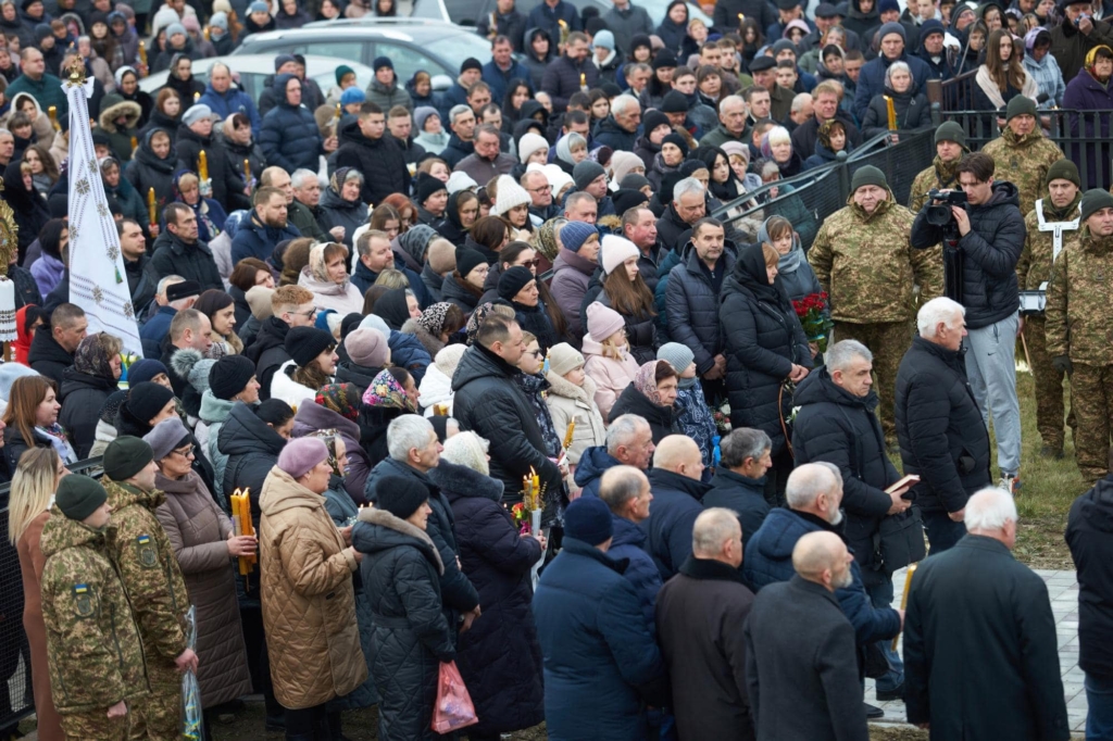 У Радчі відкрили меморіальний комплекс у пам'ять про полеглих захисників 1