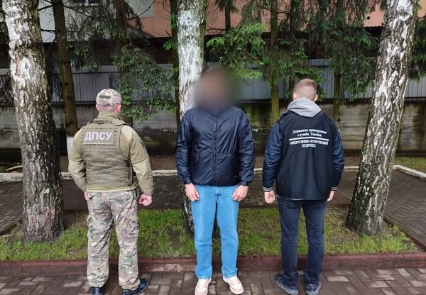 Прикордонники впіймали переправника з Прикарпаття, який спрямував свого клієнта в Тису і покинув