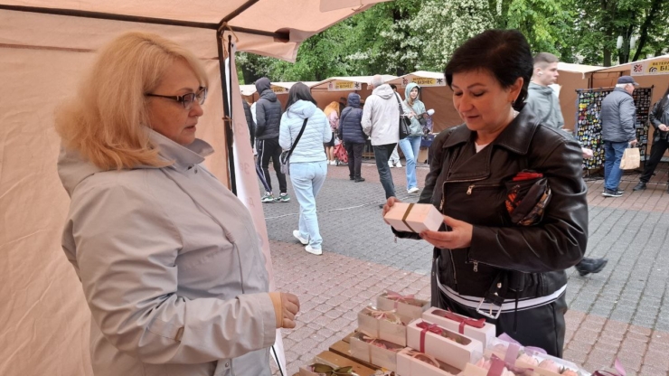 "Це дуже підтримує ветеранів": у Франківську проходить ярмарок ветеранських бізнесів