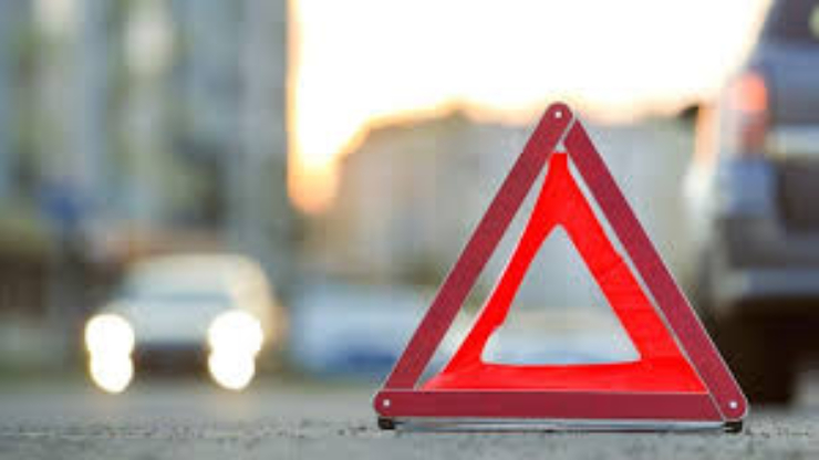 У Франківську водій "Фольксвагена" збив жінку на тротуарі