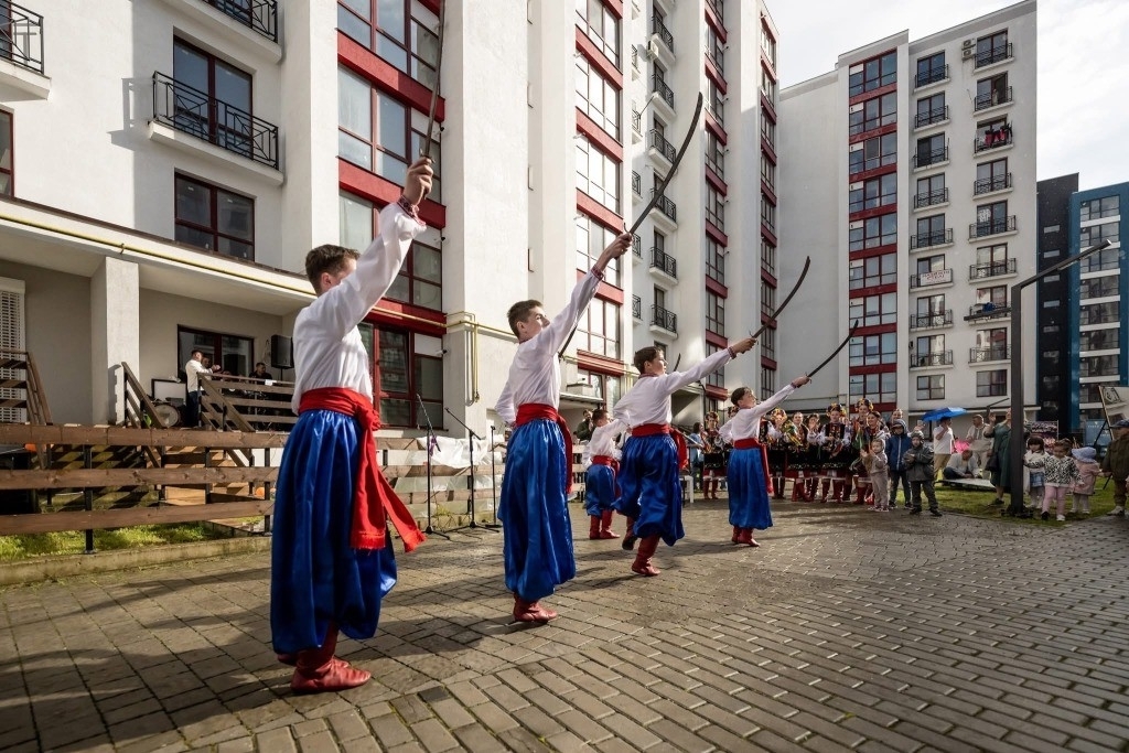 Літо почалося гаряче: як пройшло Козацьке барбекю з VERTICAL DEVELOPMENT 2